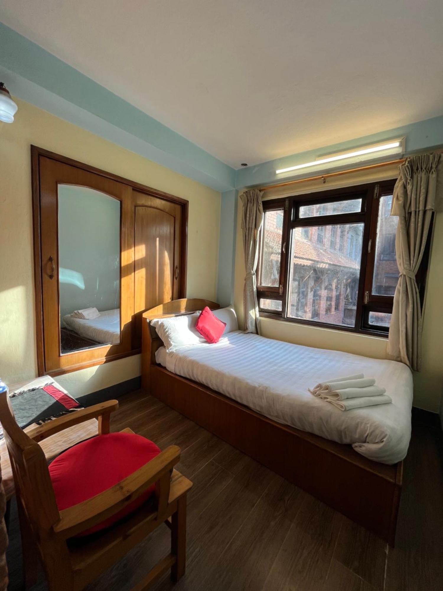 Golden Gate Guest House Bhaktapur Exterior photo