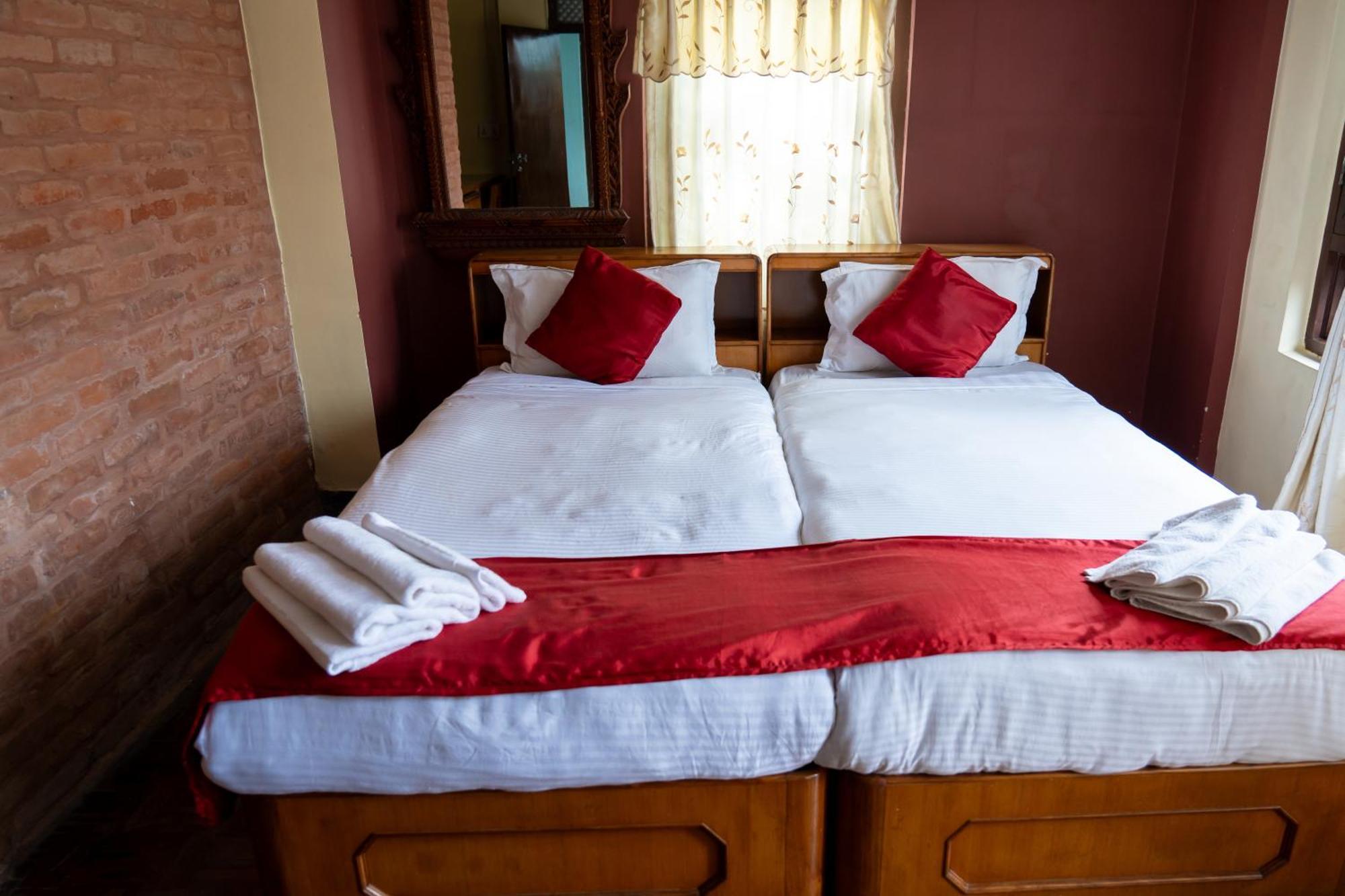 Golden Gate Guest House Bhaktapur Exterior photo